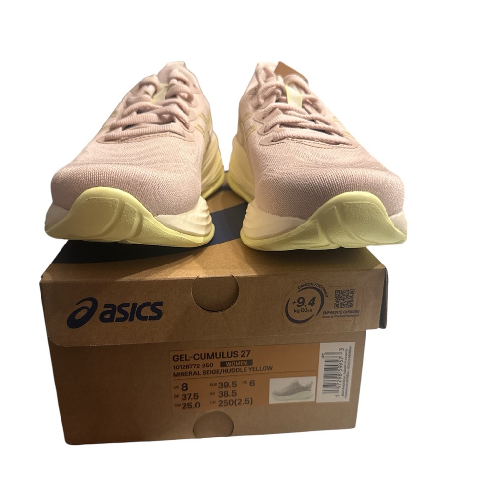 ASICS Women's Gel-Cumulus 27 Beige and Yellow Sneakers